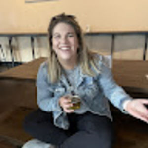 Meet your Posher, Kelly